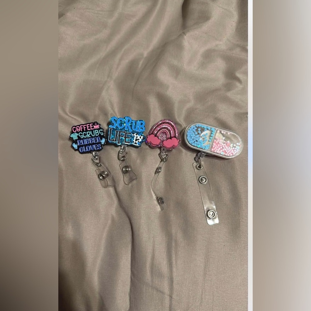 Colorful Badge Reel Set